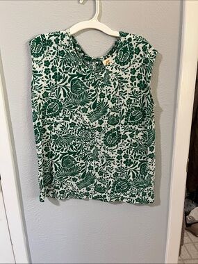 C&C California Green and White Floral Sleeveless Tank